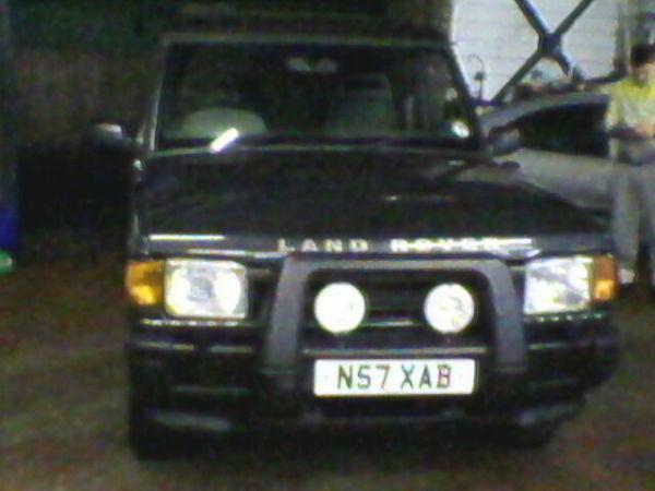 N REG LANDROVER DISCOVERY AUTO GAS/PETROL NEEDS ATTENTION =£599 LOCATED IN HUDDS,,,, AT THE MOMENT