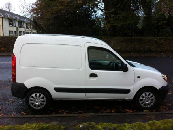 Renault kangoo 2004 super low miles just off service from council! will not get a better example