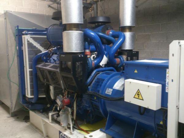 Perkins 450 kva FG wilson Diesel generator ex standby only 80 hours from new
