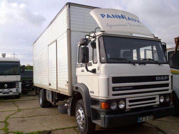 Left hand drive DAF 1900, 18 ton box lorry. On springs suspension. Year: 1991