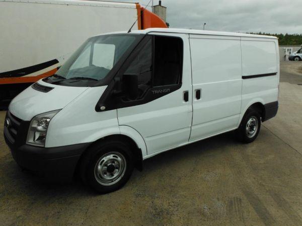 2008 FORD TRANSIT SWB PANEL VAN 58000 MILES . VERY CLEAN AND TIDY .