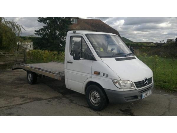 Mercedes recovery truck 2,2l diesel (reg06) mileage 130000.very good condition