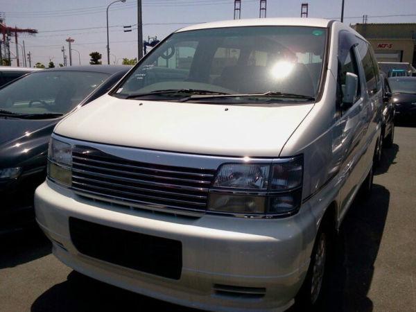Nissan Elgrand 8 Seaters, Very Rare Optional 2WD 4WD, Electric Curtains, 3.0 NEO DI Engine Excellent