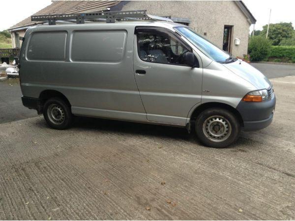 2005 Toyota Hiace