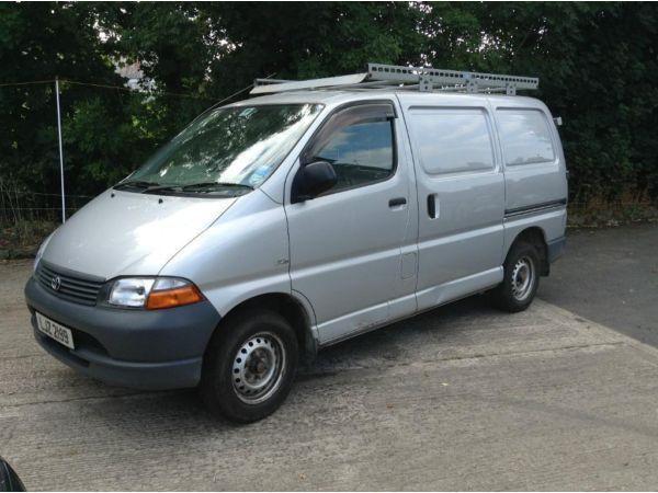 2005 Toyota Hiace