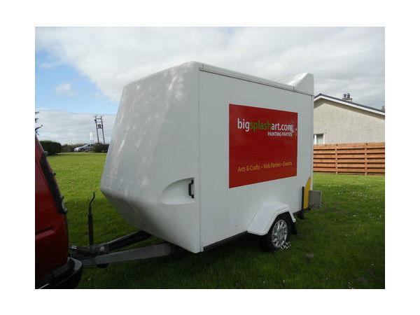 Indespension tow a van trailer with roller door, good example