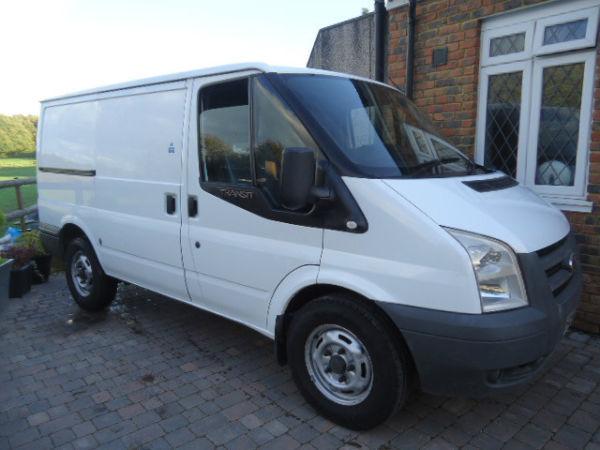 FORD TRANSIT T330 SWB 2.2 TDCI 110 PS WITH AIR CON 1 OWNER 2006 56 PLATE