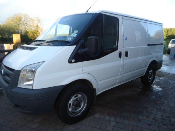 FORD TRANSIT T330 SWB 2.2 TDCI 110 PS WITH AIR CON 1 OWNER 2006 56 PLATE