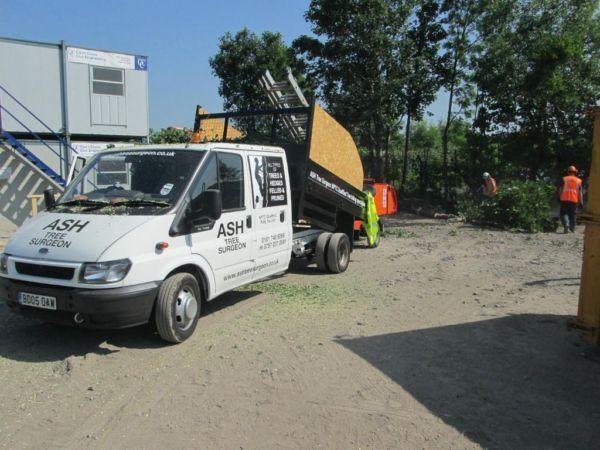 ford crew cab tipper 103.000 miles 05 plate tax 6 months and 12 months mot stihl tree surgeon