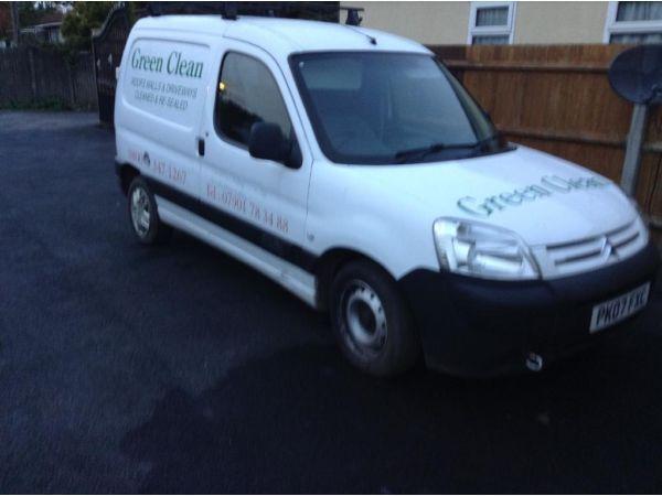 Citroen berlingo 1 ownder from new good van problems with cluctch 1 years mot 600