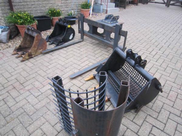 Digger Buckets and Pallet Forks to fit Kubota KX61-3