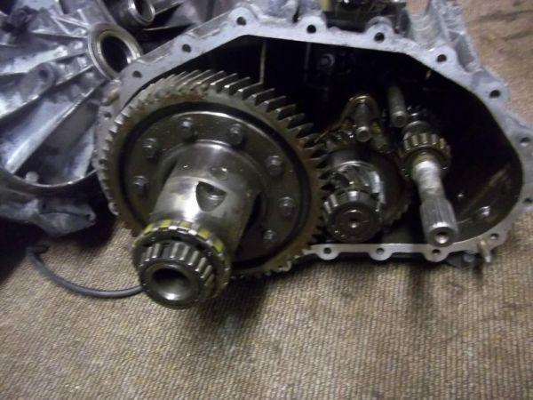 Ford Transit 260 SWB 2.0 TD 2001 GEARBOX WITH DRIVESHAFT