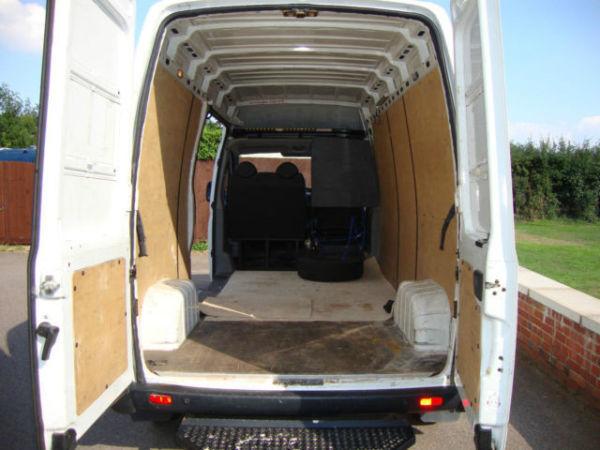 2006 very good van - reliable, powerful and economical.