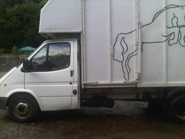 3.5 Tonne Horse Lorry For Sale Can Be Driven on a Normal License
