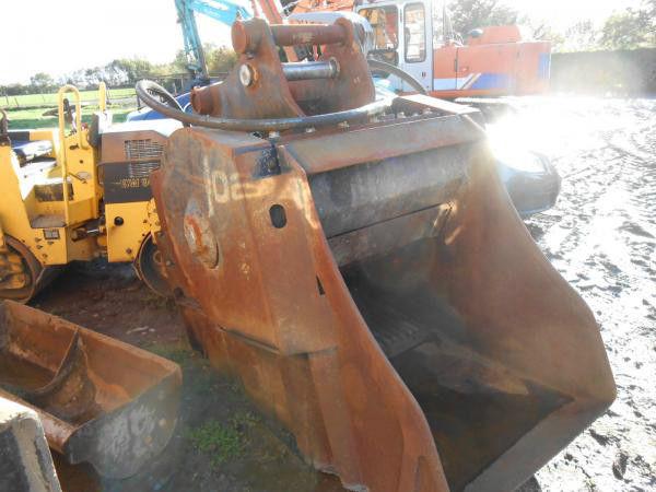 CRUSHER BUCKET TO SUIT 20-30 TON MACHINE 2008