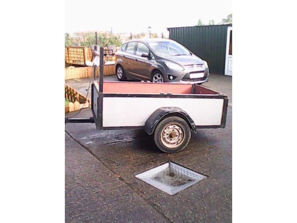 Car trailer 6ft x 4ft with trailer board.