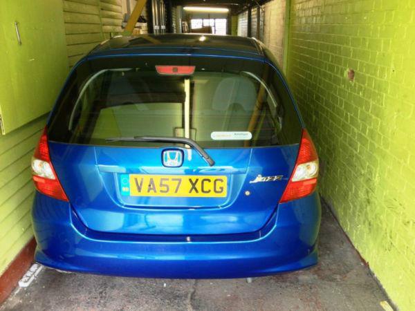 57 plate Honda Jazz 1.2L i-DSI 5dr Very low Mileage. Full Service History. 1 FORMER OWNER. MOT +TAX
