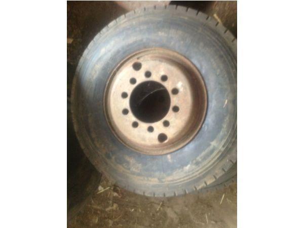 Low Loader rims and new tyres