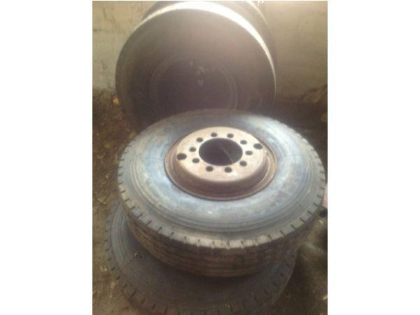 Low Loader rims and new tyres