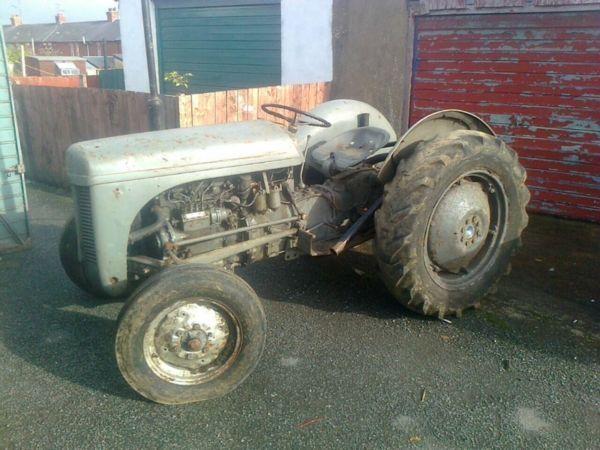 T20 diesel ferguson tractor needs engine repair