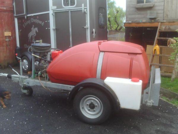 HONDA MOBILE PRESSURE WASHER 3000PSI 6.5 HP GOOD ALL ROUND CONDITION MAY PAR EXCHANGE TRY ME