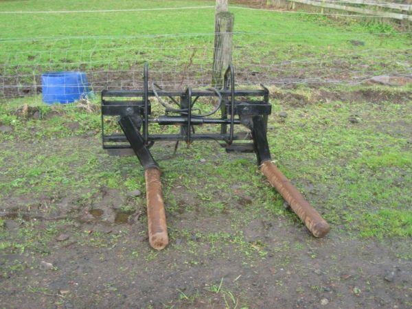 Used Bale Grab Hydraulic - no brackets fitted