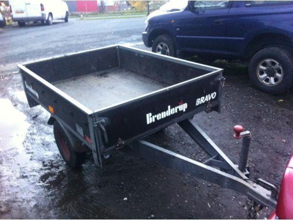 BRENDERUP BRAVO 160P TRAILER, 500kg GROSS,APPROX 5'x3' LOADING AREA WITH DROP DOWN FRONT/READ L@K