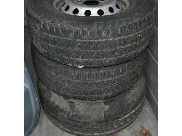 225 / 70 /15 tyres + steel wheel included - choice of 6