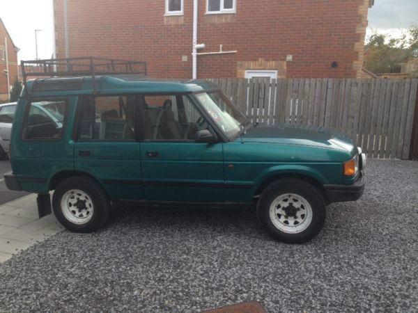 landrover discovery 300tdi long m.o.t and tax