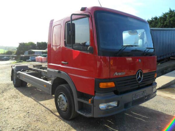 MERCEDES ATEGO 13/23 CHASSIS CAB SLEEPER