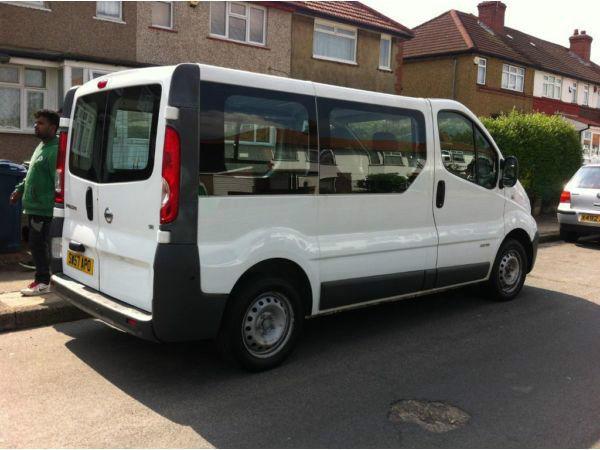 Nissan Primaster panal van- glass converted with front row seating- 47000miles-MOT/TAXED