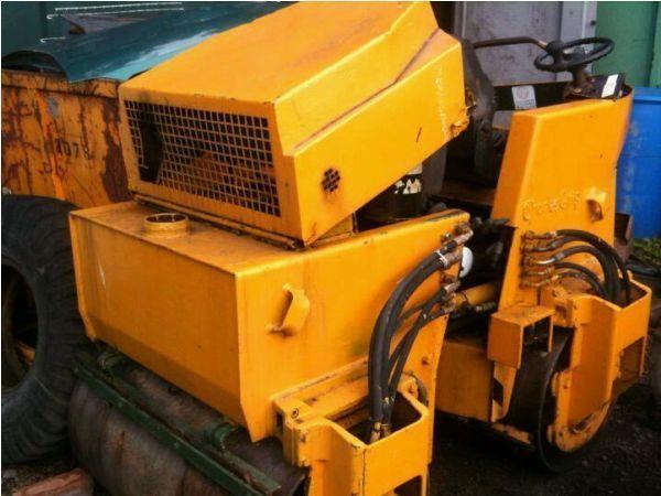 For sale bomag 90 roller twin drum sit on