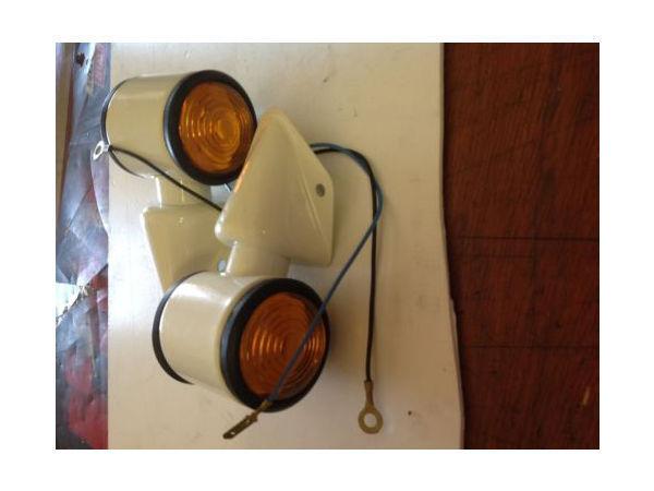 FORD TRACTOR 2000 3000 4000 5000 7000 INDICATOR SIDE LIGHT (PAIR) *NATIONWIDE DELIVERY*