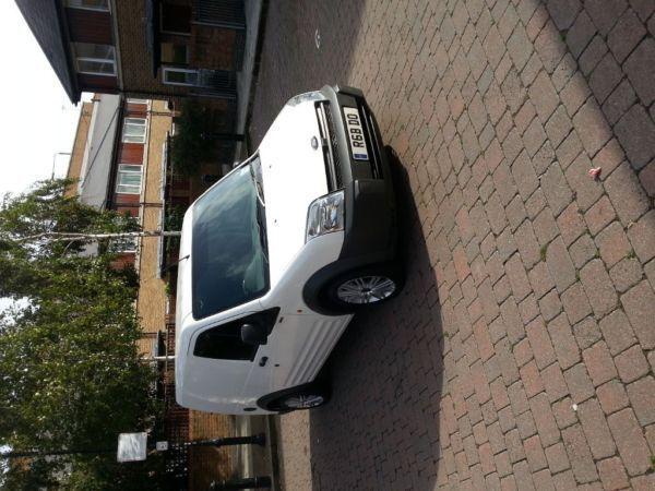 2006 (56) REG FORD TRANSIT CONNECT 1.8 TURBO DIESEL WHITE LOW MILEAGE PRIVATE PLATE