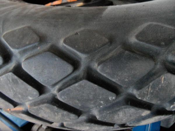 13.6 × 28 rear back tractor tyres massey ford