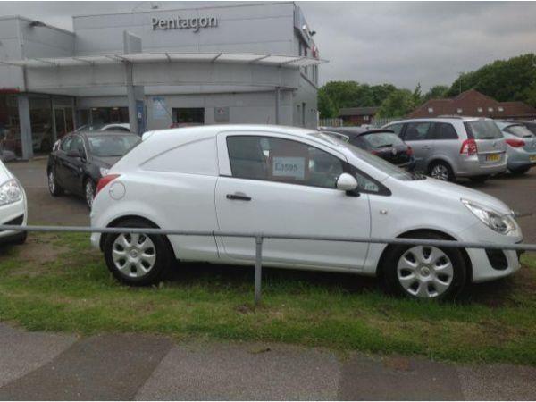 VAUXHALL CORSAVAN 1.3 CDTI ECOFLEX START STOP - DEMO